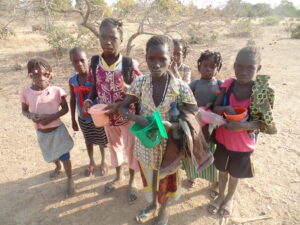 Dapelgo children 2